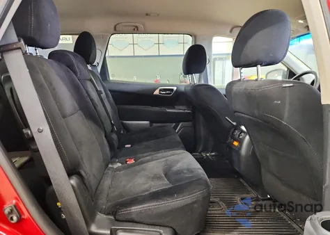 2015 Nissan Pathfinder S z USA, uszkodzony, nr VIN 5N1AR2MM5FC635415